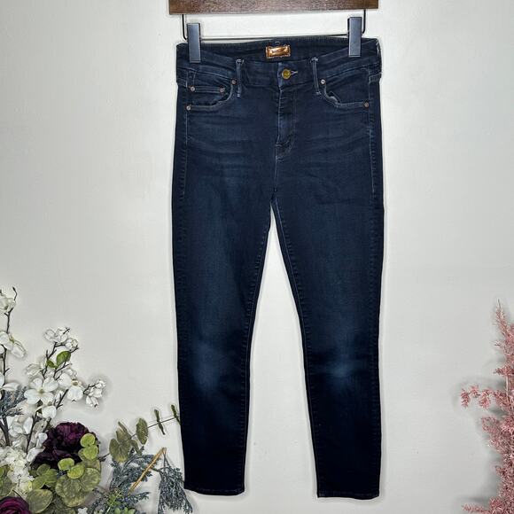 MOTHER The Looker Crop Coffee Tea or Me Dark Wash {Q15} - Picture 2 of 7